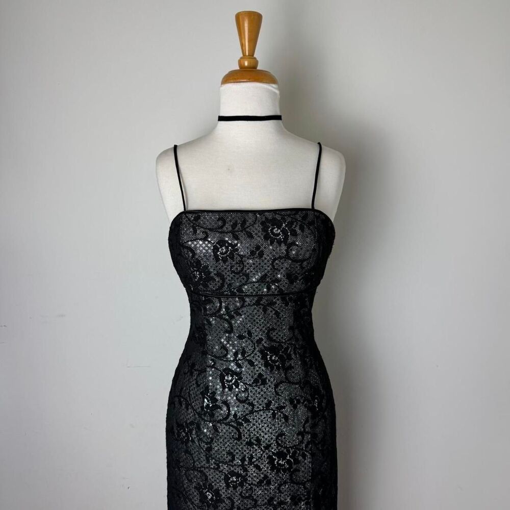Vintage 90s y2k 2000s Morgan and Co. prom formal maxi long lace dress with spagh